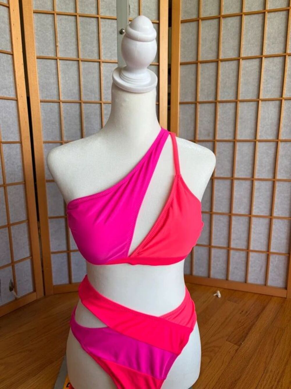 Popvil Neon Pink Coral Colorblock One Shoulder Cutout Bikini Set Small